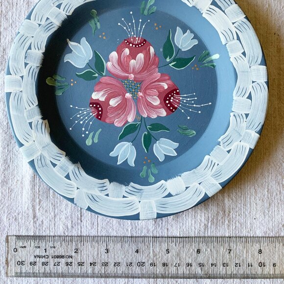 Décor | Hand Painted Decorative Plate, Basketweave Peonies, Folk Art, 8" Ceramic - Picture 2 of 8